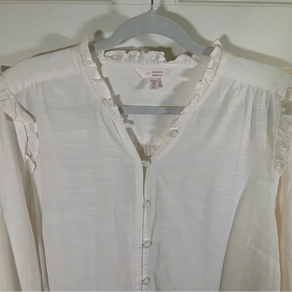 Lauren Conrad NWT 3/4 Sleeve Ivory Button Front Blouse With Ruffle Trim. Size 1X - Picture 3 of 7